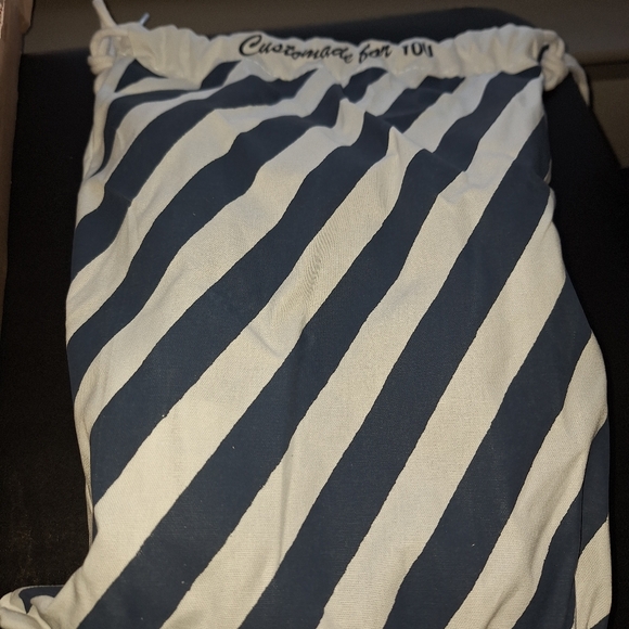 Size 5.5 - VANS Old Skool Low Custom Made Characters - Picture 2 of 13